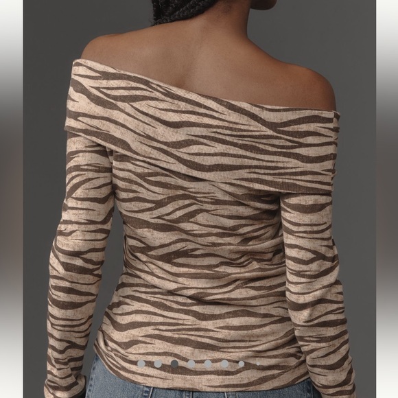 Anthropologie Pilcro Off-Shoulder Top in Neutral size XSP - Picture 3 of 7